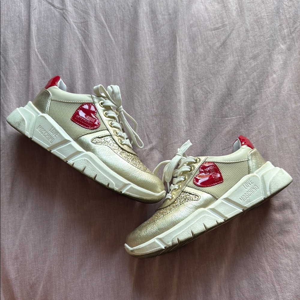 MOSCHINO elevated tennis shoes